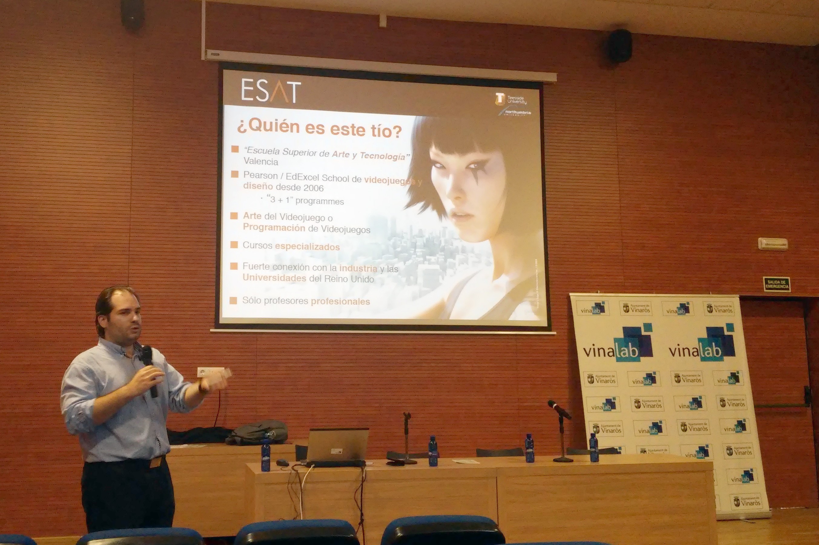 Gustavo Aranda director de programación de videojuegos de ESAT, en GAMESIS 2016